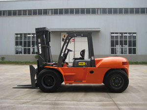 12 Ton Diesel Forklift with Dongfeng Cummins Engine