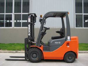12 Ton Diesel Forklift with Dongfeng Cummins Engine