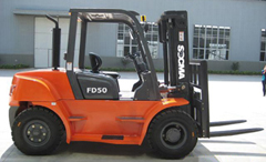 4-5 Ton Diesel Forklift with Perkins Engine